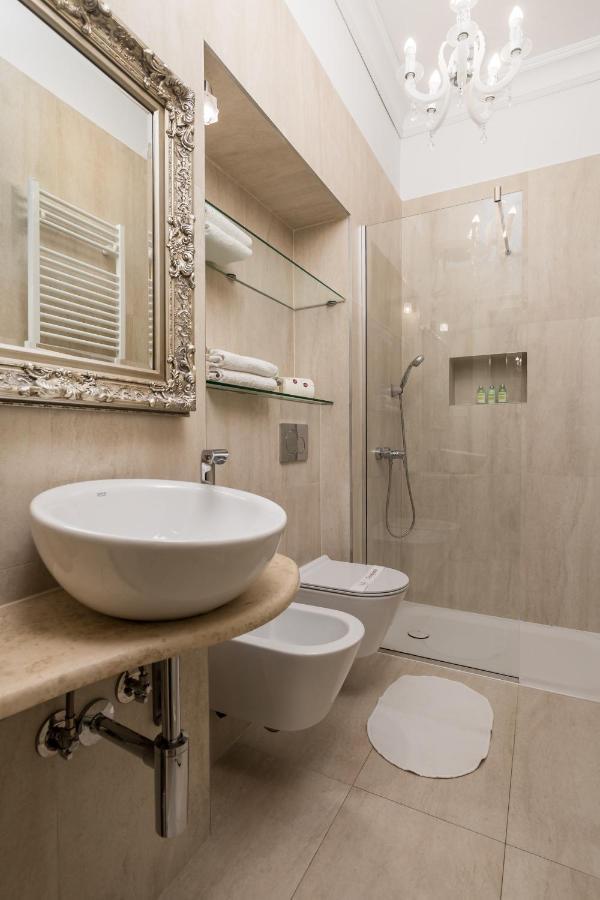 Villa Sokol Apartments Opatija Center מראה חיצוני תמונה