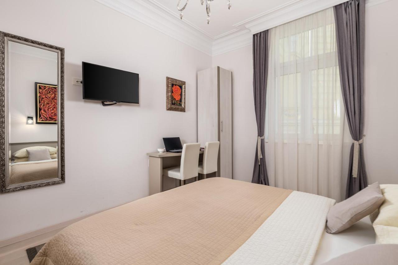 Villa Sokol Apartments Opatija Center מראה חיצוני תמונה