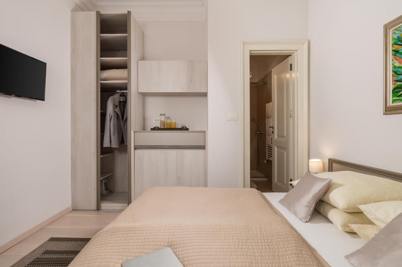 Villa Sokol Apartments Opatija Center מראה חיצוני תמונה