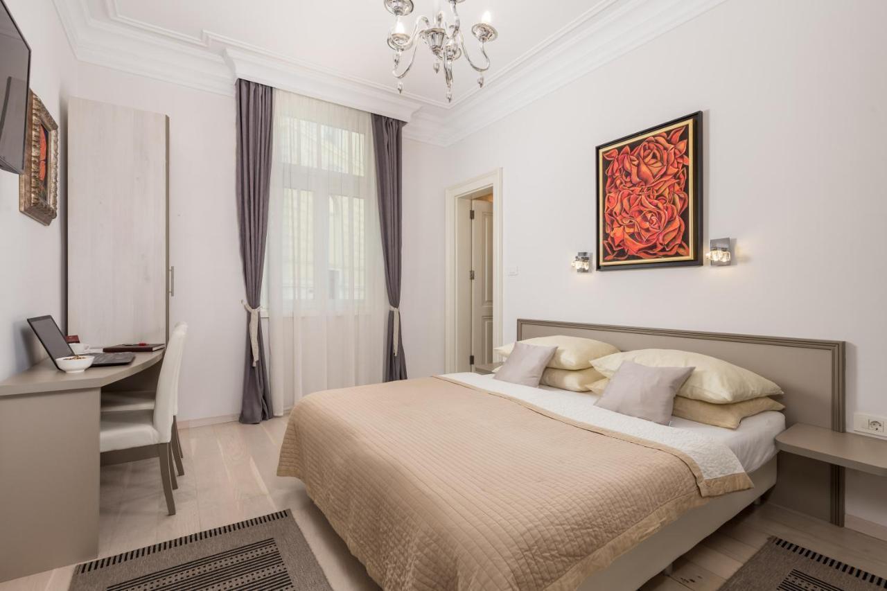 Villa Sokol Apartments Opatija Center מראה חיצוני תמונה