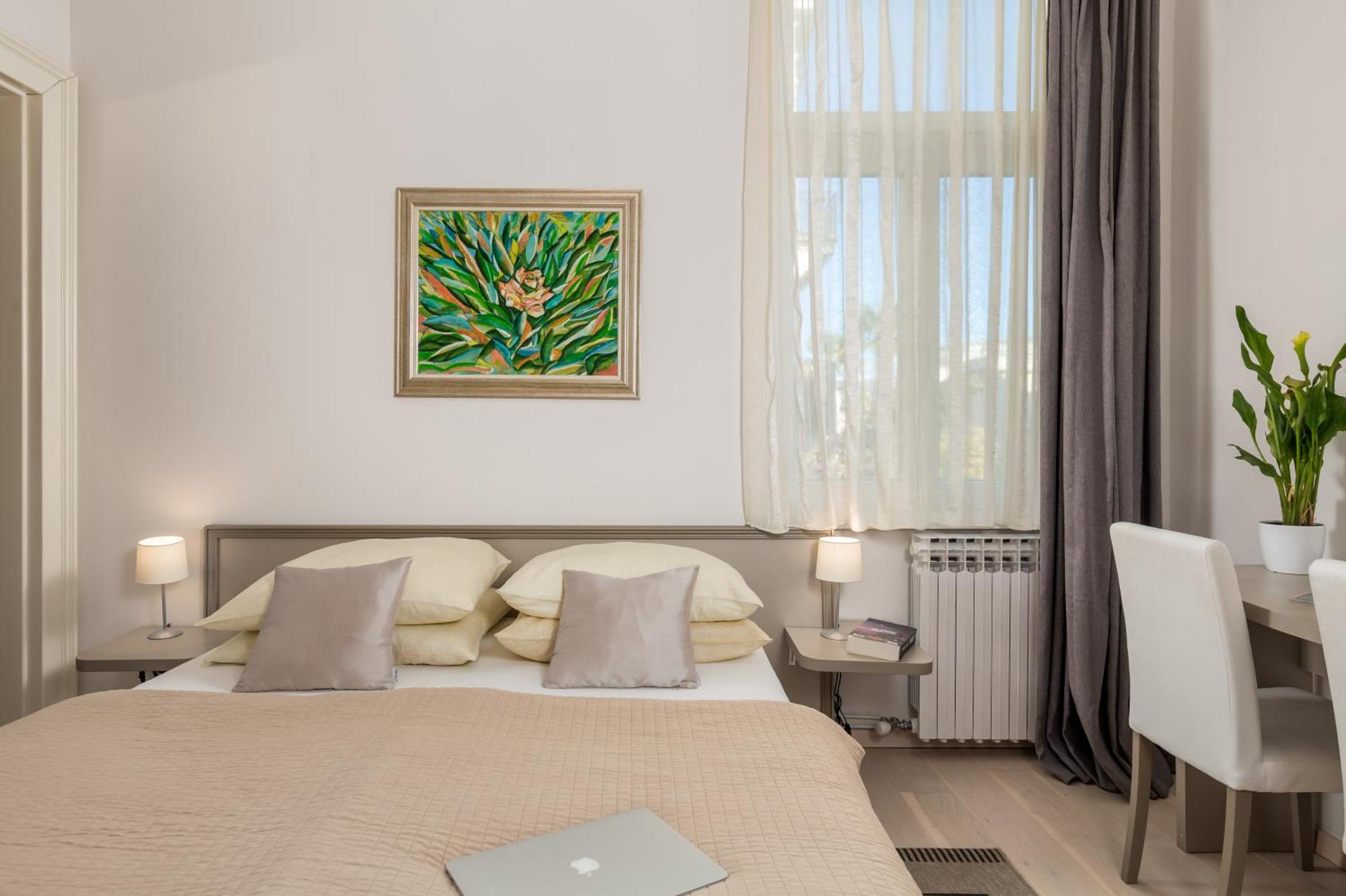 Villa Sokol Apartments Opatija Center חדר תמונה